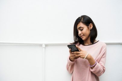 Kidwise-Should a Tween Have a Cellphone?