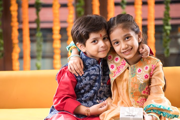 Brother Sister siblings bonding